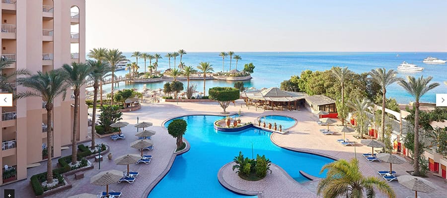 Hurghada marriott beach resort pool.jpg